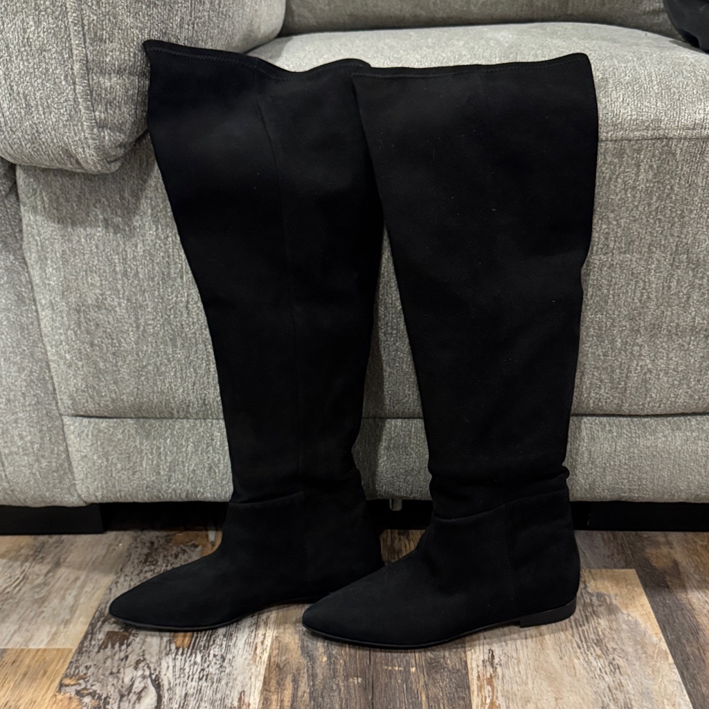L'arianna Suede Leather Boots, Made In Italy, In A European Size 39.